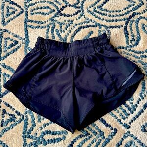 Low rise Lululemon hotty hot shorts size 0